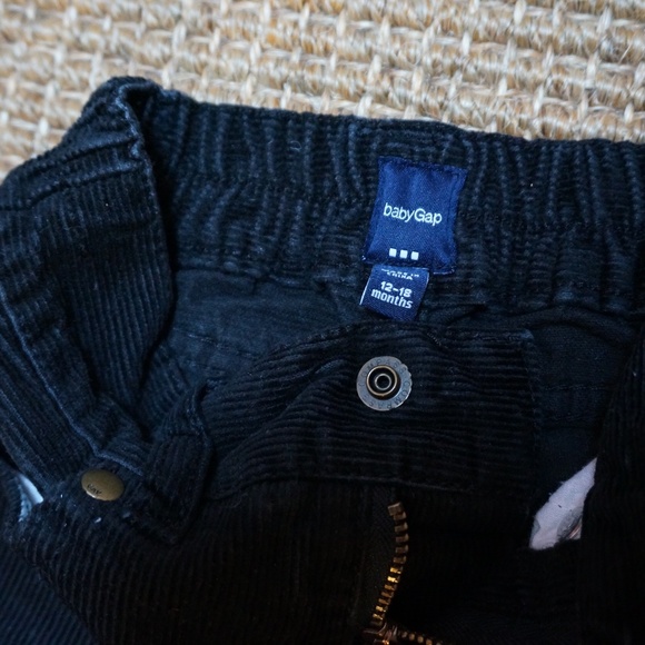 Boys Size 12-18mos GAP Baby Black Corduroy Pants - Picture 2 of 3